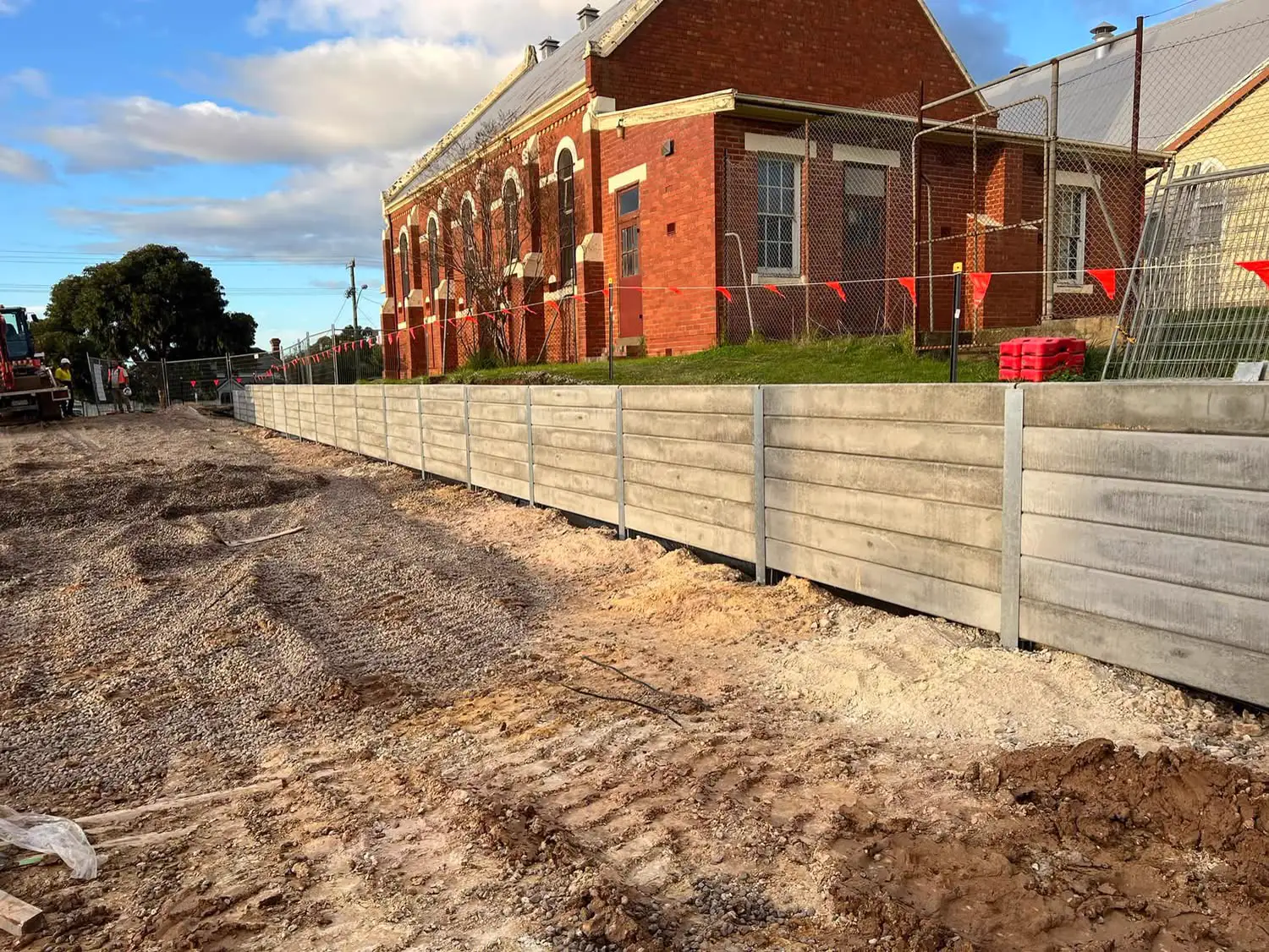 Completed retaining wall project by Align Excavation Group
